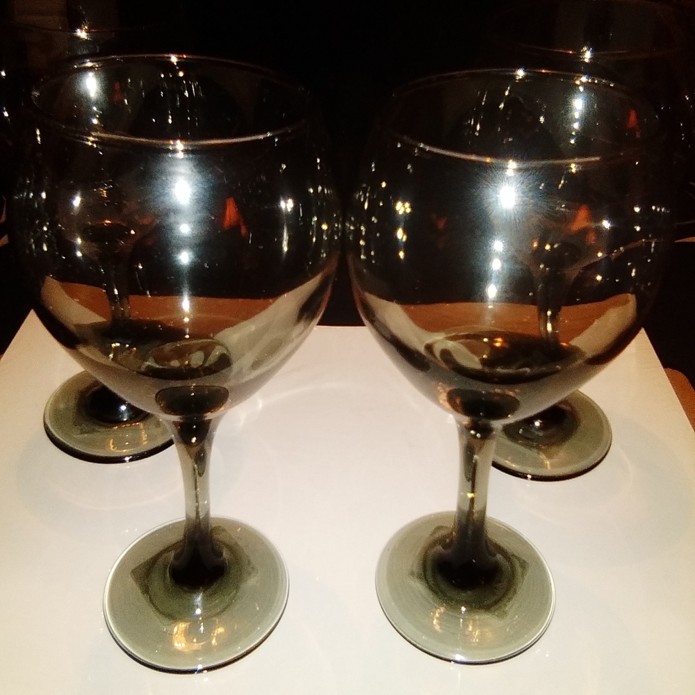 Black wine glasses